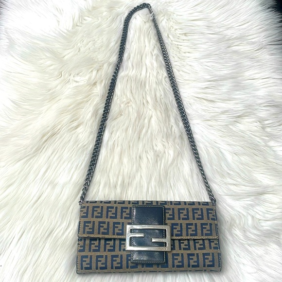 FENDI Zucchino Monogram Wallet - Picture 16 of 16